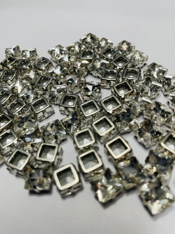 8x8MM CHOWKI BEADS Glass Beads – 144 Pieces Per Pack